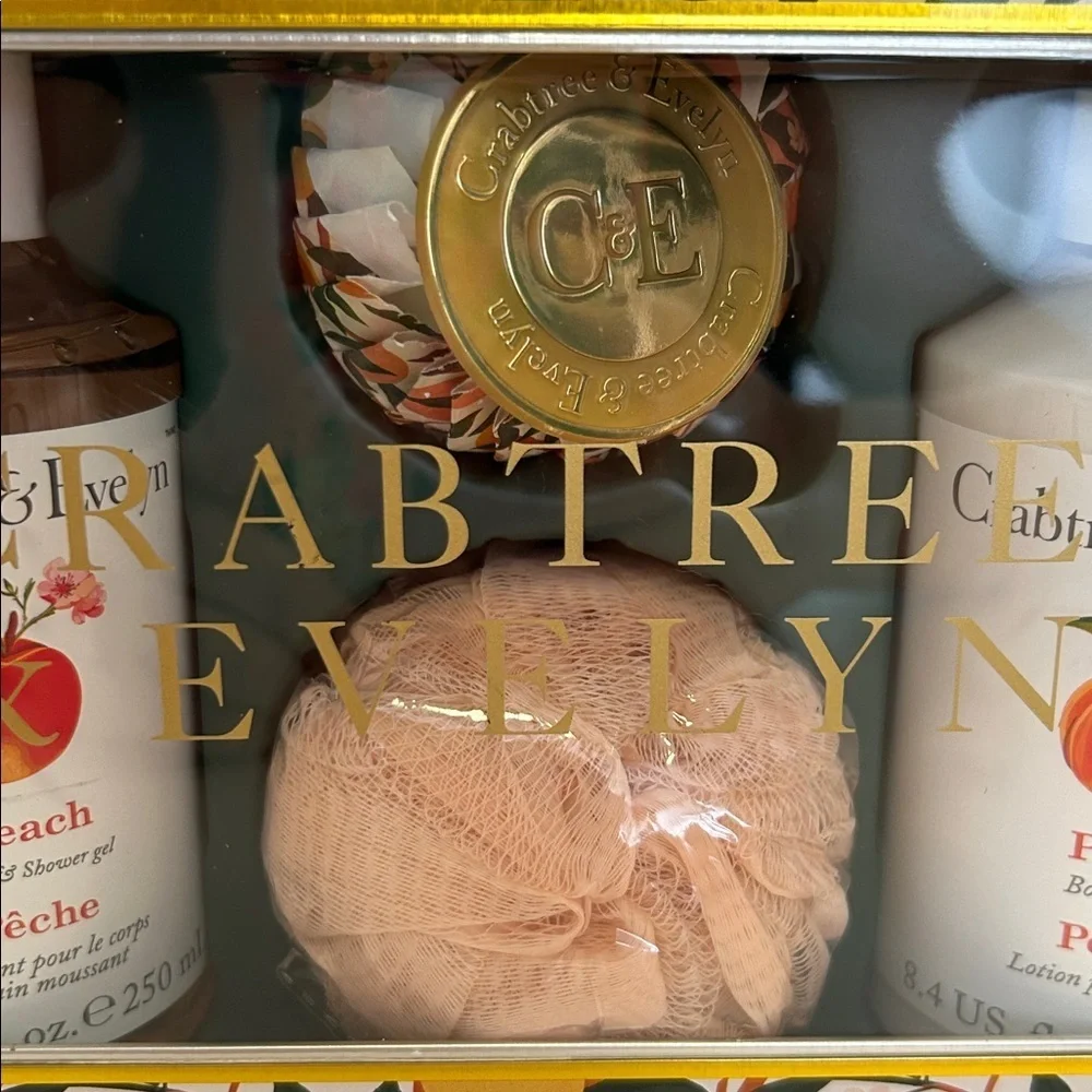 Crabtree & Evelyn Peach Body Wash‎ Lotion Soap Sponge Shower Loofah 4 pc. Set